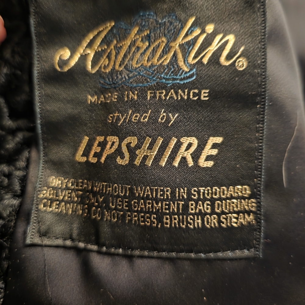 Astrakin By Lepshire Persian Curly Wool Coat Circa 1950s - Picture 16 of 16